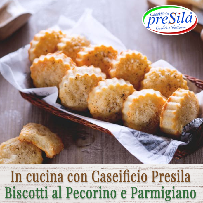 biscotti-al-pecorino-e-parmigiano